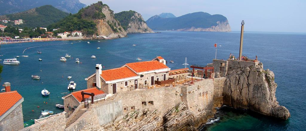 Apartments Djedovic Petrovac Bagian luar foto