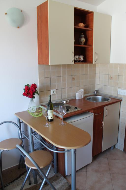 Apartments Djedovic Petrovac Bagian luar foto